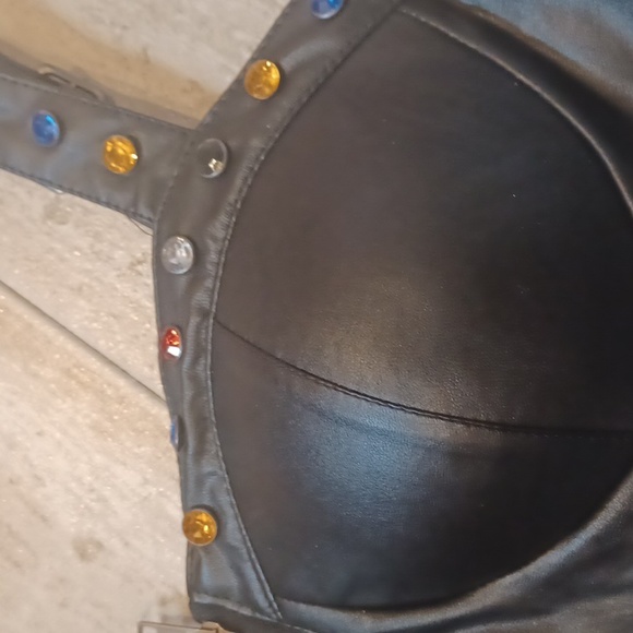 Forever 21 Exclusive Black Corset Crop Zipper Top - Picture 3 of 9